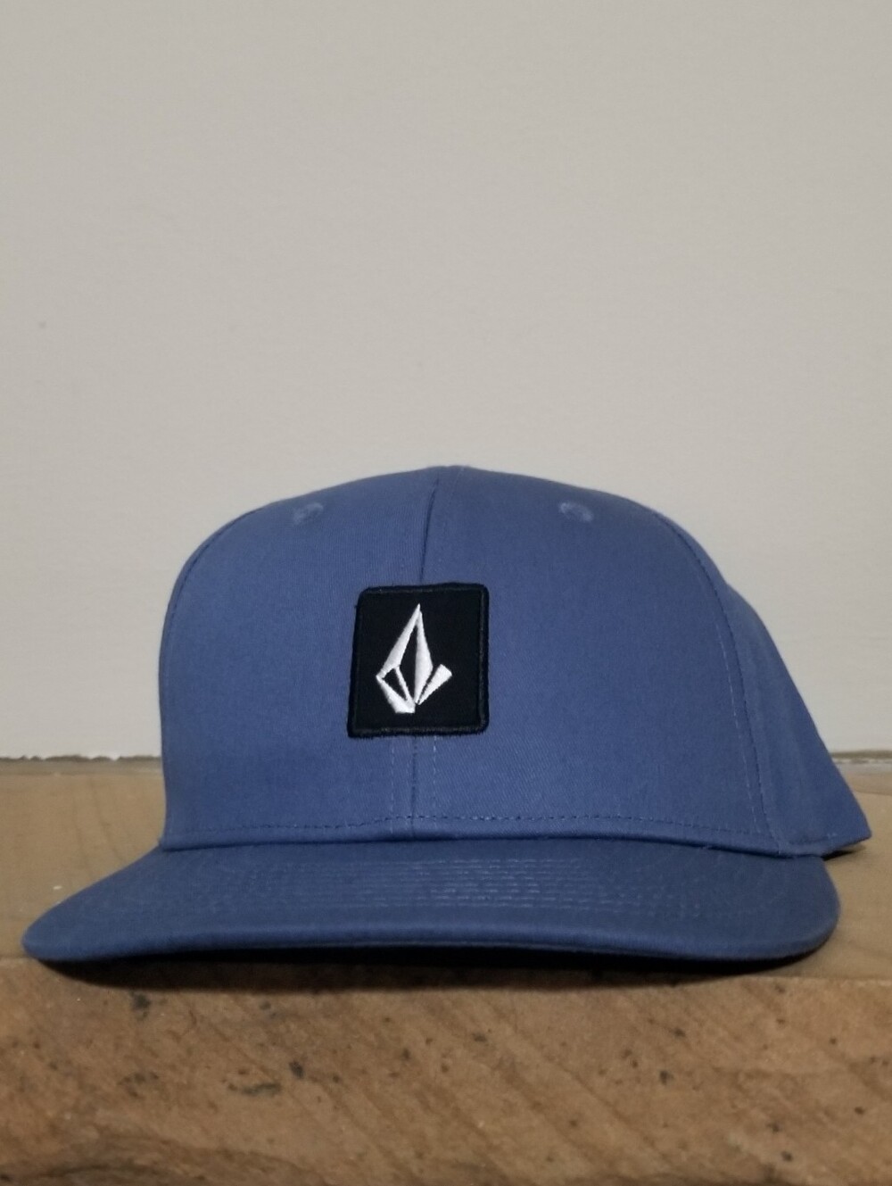 NEW! Volcom Blue Flat-Brim Snapback Hat OSFM